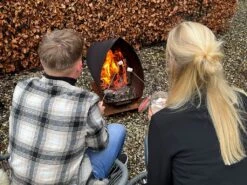 Magma Corten Garten Kamin Set -CampMate Verkaufs-Shop 62e918e72074a1.69165063